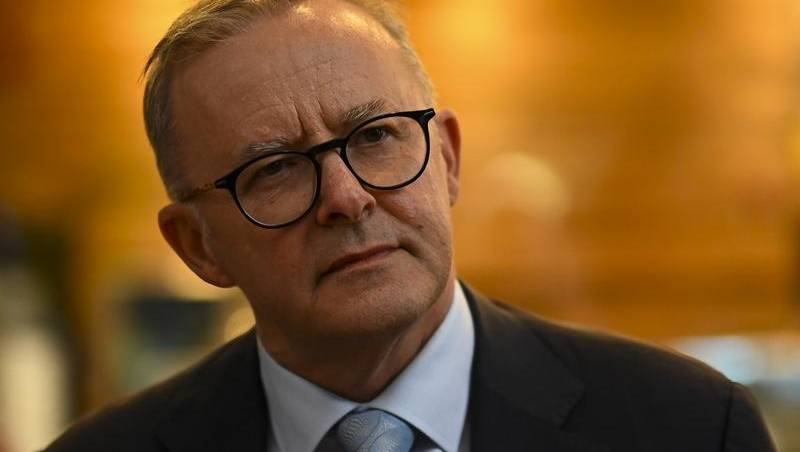 The AFL rocked by the death of a former premiership player .. and Albo in Rome for the Pope's inauguration.
