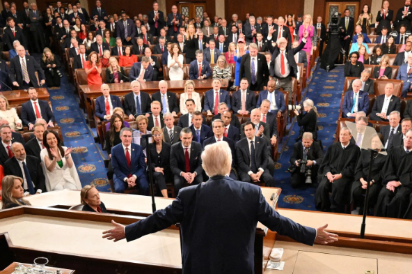 Trump kicks off Congress address with rally-style opener