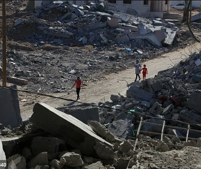 Israeli PM plans to take full control of Gaza as cabinet meets; And ex-Superman joins Trump's immigration crackdown