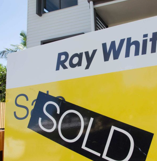 Housing market records first quarterly price fall in more than three years episode artwork
