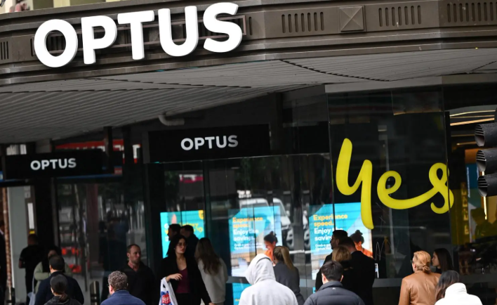 Dozens of Triple Zero calls impacted by Optus outage episode artwork