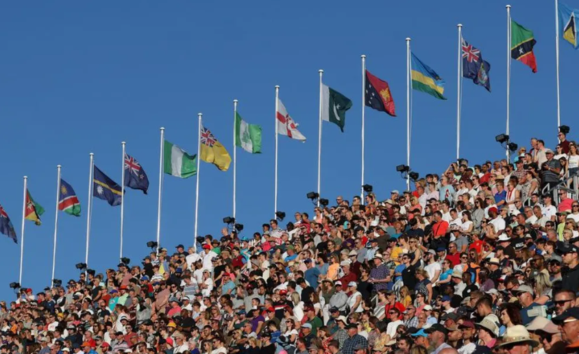 Golden start as Australia dominates Commonwealth Games pool episode artwork