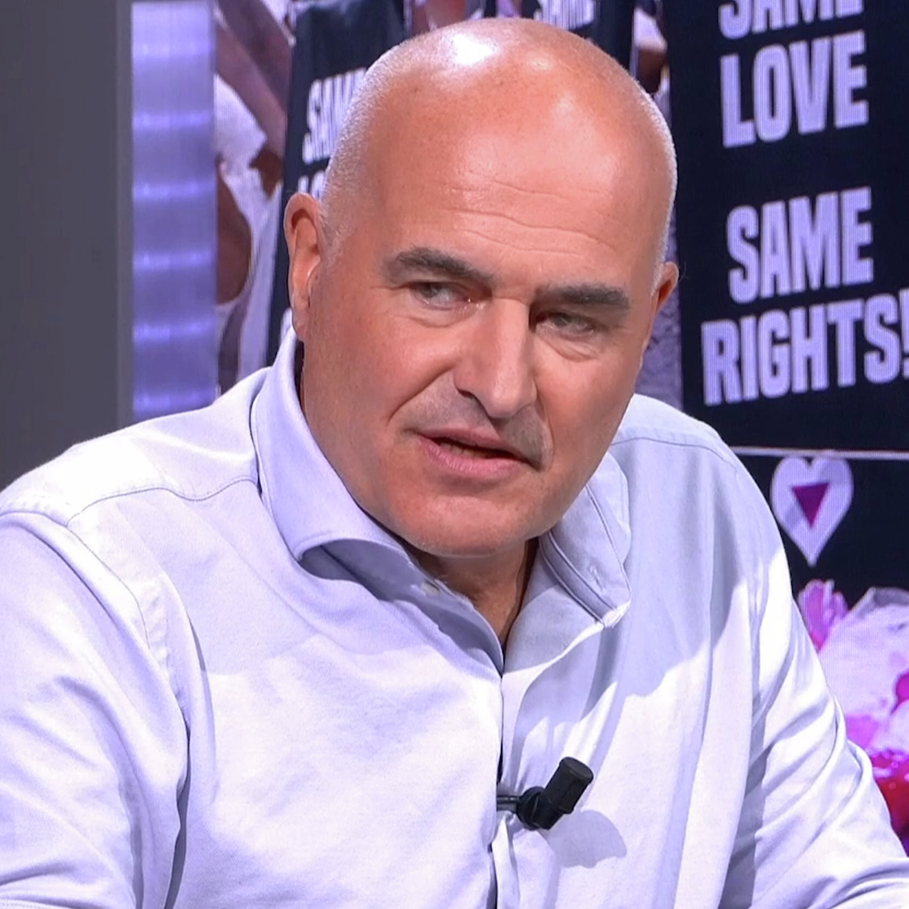 'Pride zou zich meer moeten richten op landen die homoseksualiteit verbieden' episode artwork