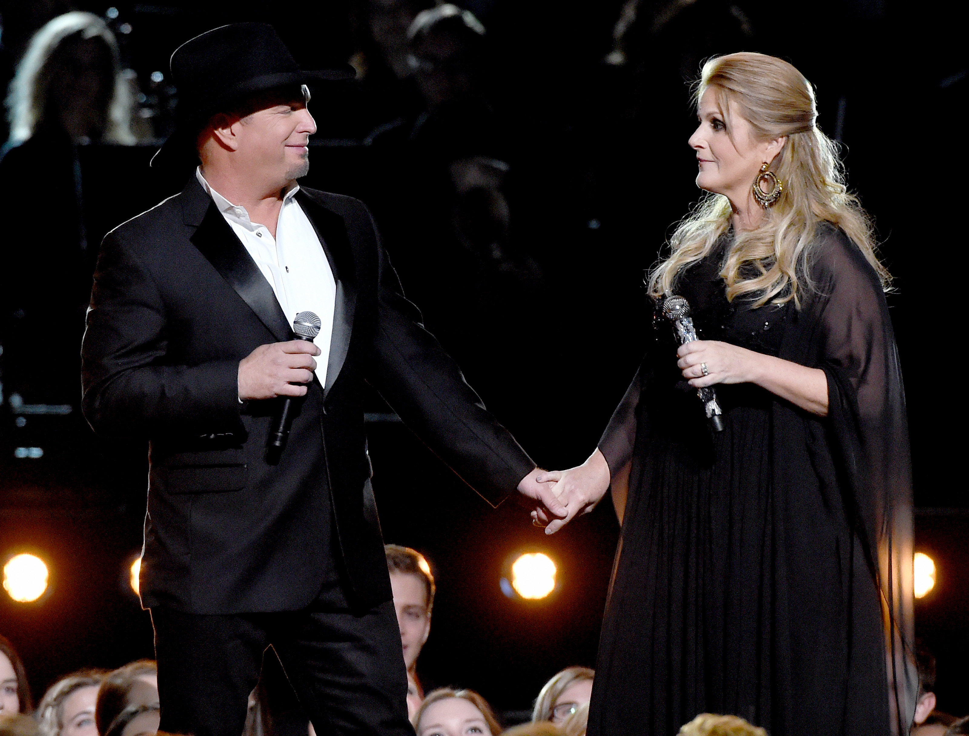 Deep Fried Nashville - CMA's Say No To Garth