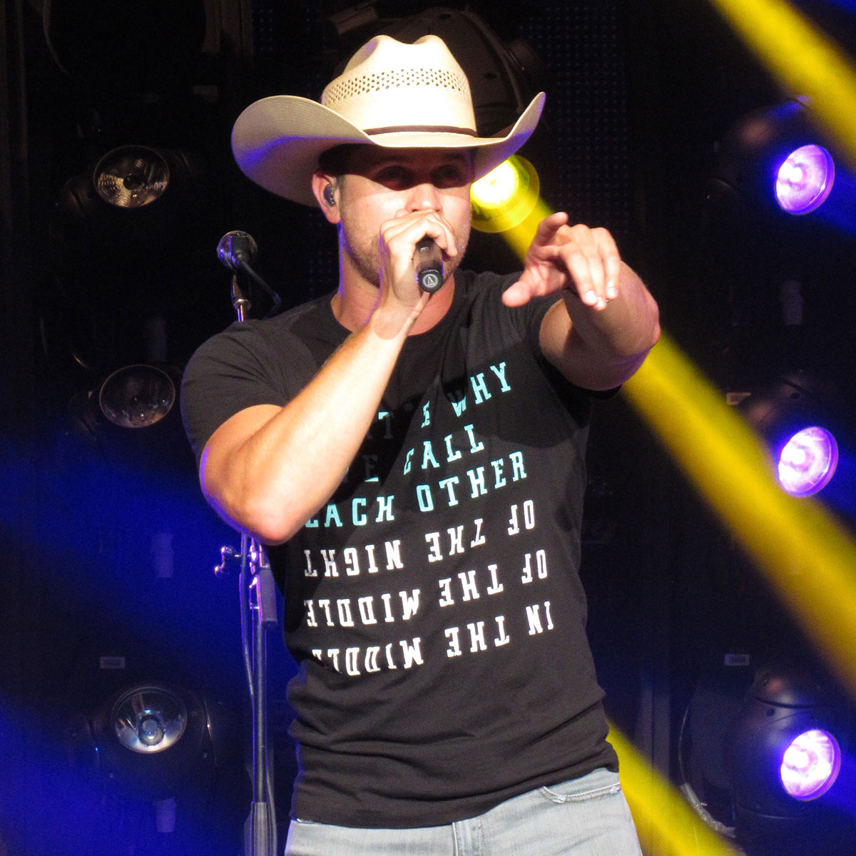 Dustin Lynch Reflects On The Current Times