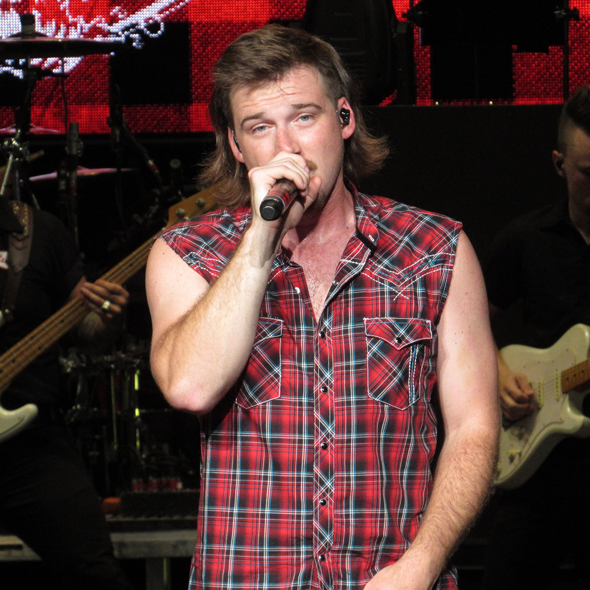Morgan Wallen - Whiskey Glasses