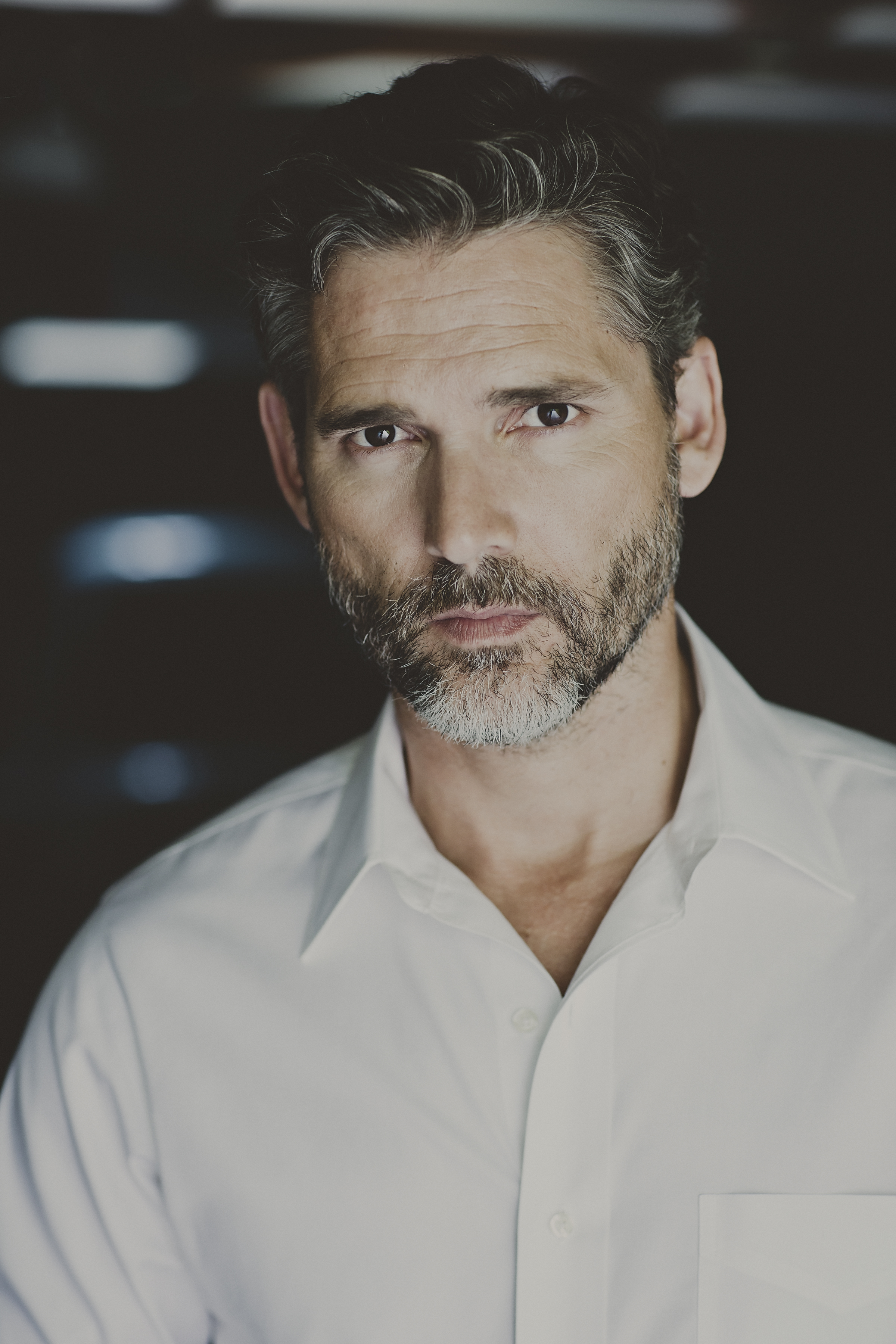 Eric Bana Talking Cars (and his new movie)