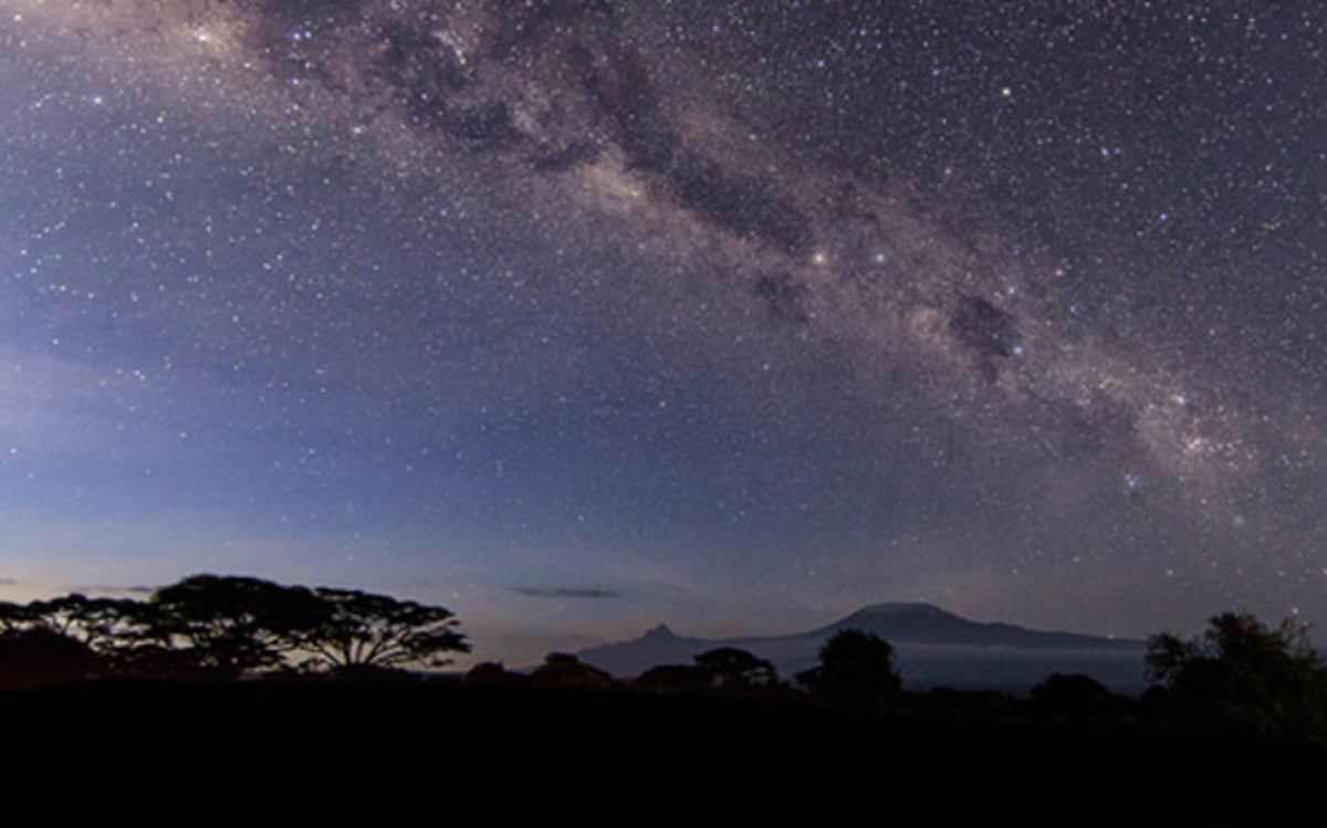 Pentagon officially releases 'declassified' UFO videos