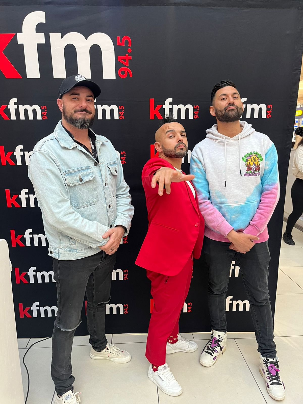 Carl Wastie chats to New Hero about their new single "The River"