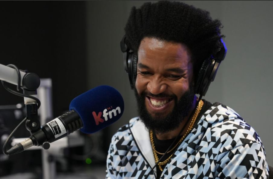 Mid-Mornings with Tracey Lange