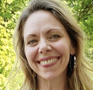 Art experiences in memory care – Tiffany Ramirez