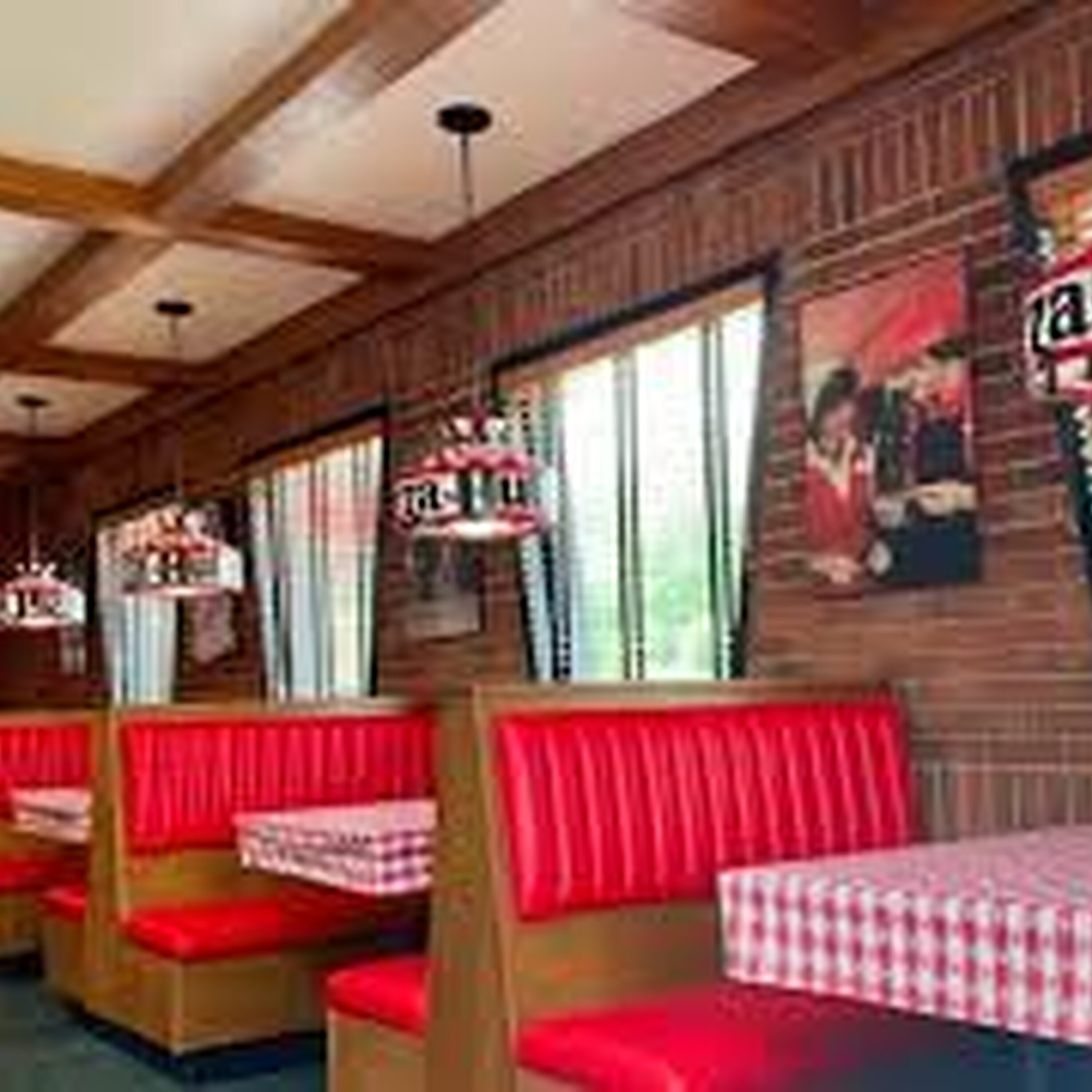 PIZZA HUT IS BRINGING BACK THE RED HUT AND PAC-MAN