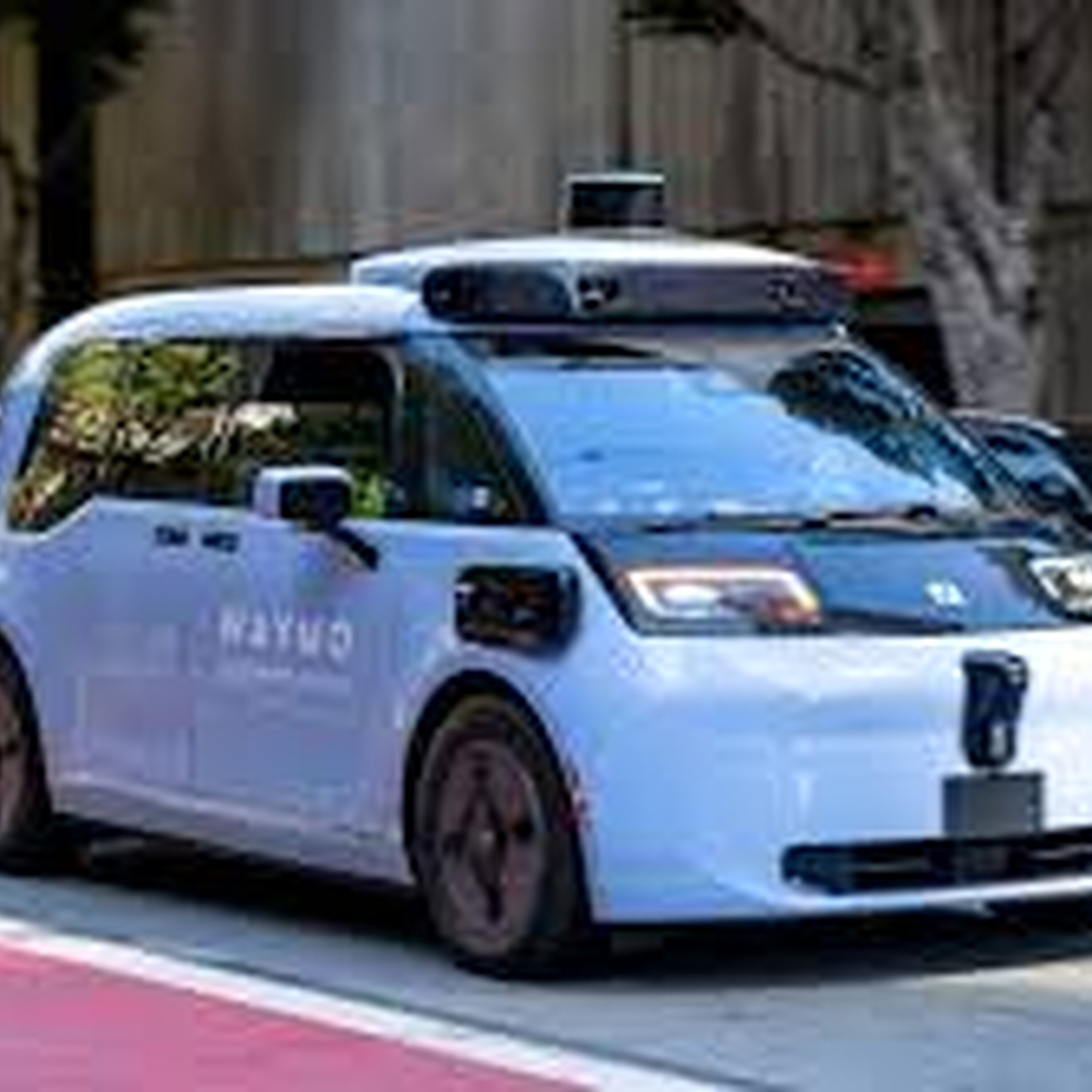 Super Creepy! Self-Driving Cars Invade Atlanta Neighborhood