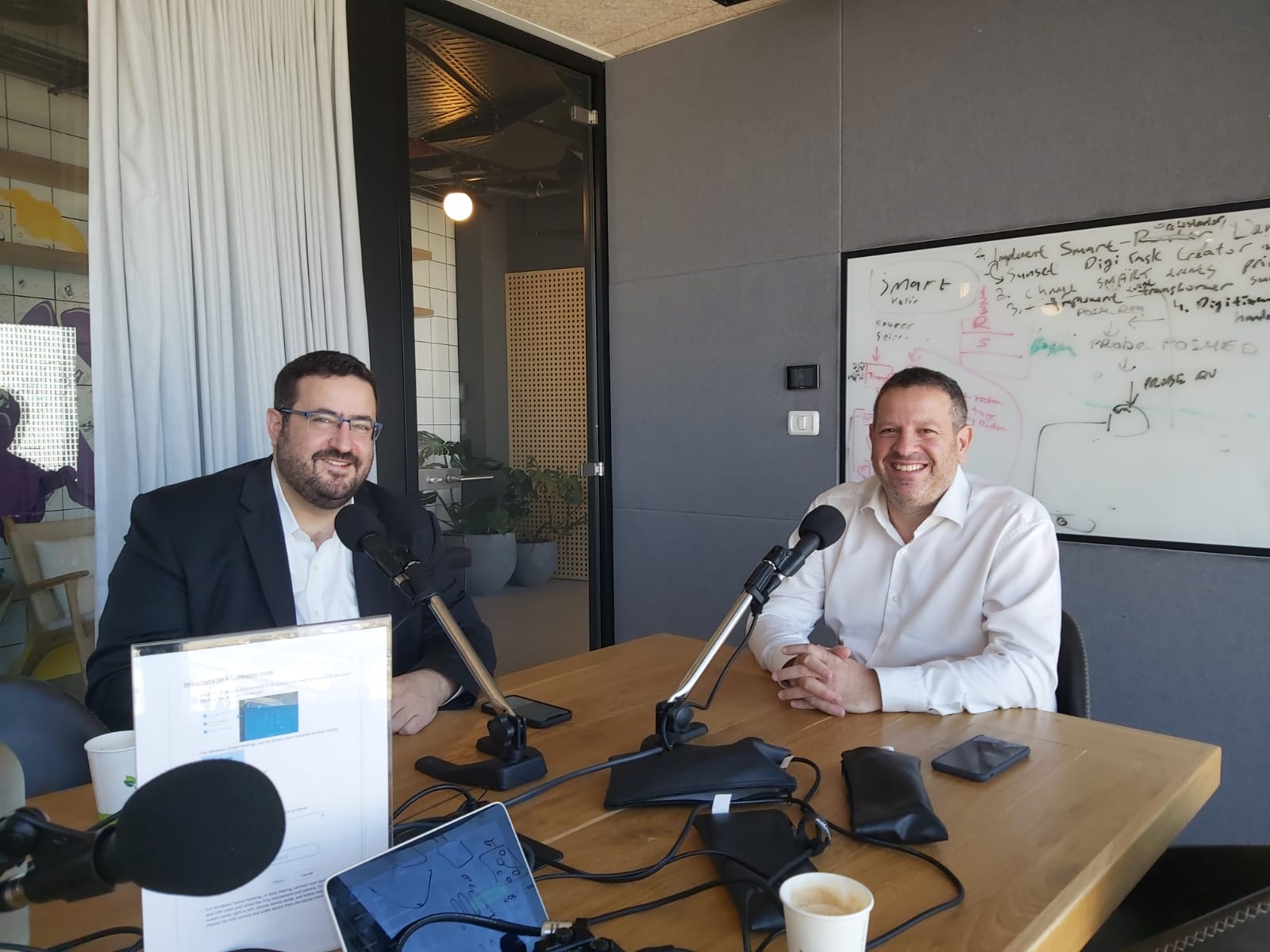 חדי קרן - יואל בראל