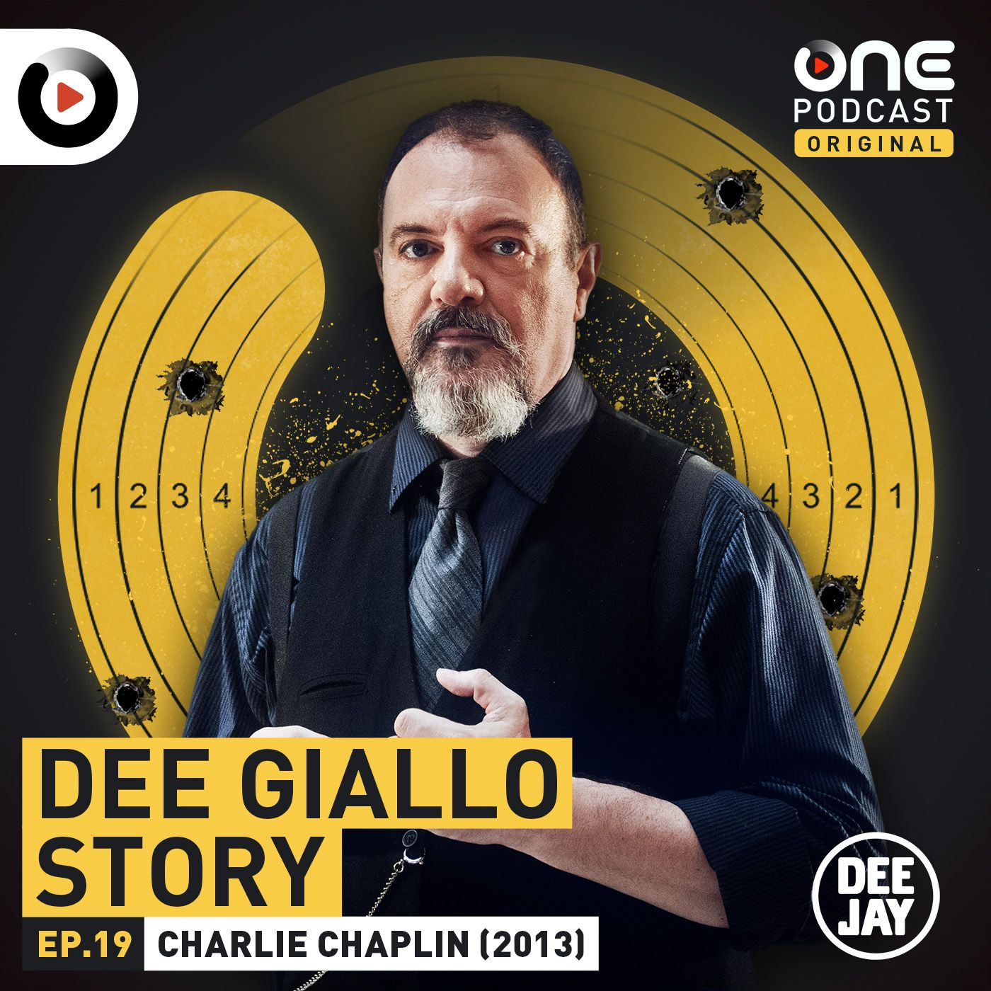 Dee Giallo Story - Charlie Chaplin (2013)