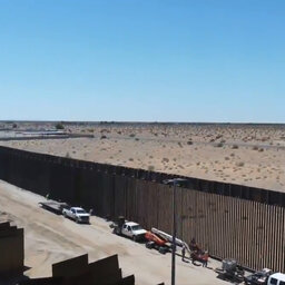 New border fence rising east of San Luis