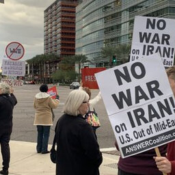 Phoenix demonstrators call for no war with Iran