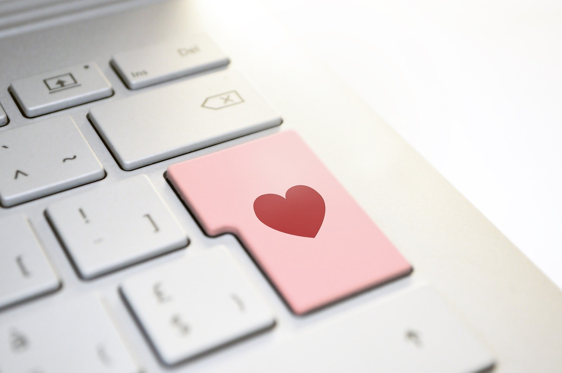 FBI warns 'romance scams' can lead to heartbreak and financial loss