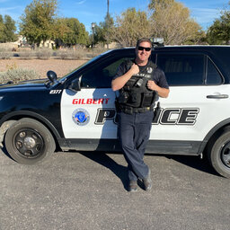 Gilbert police officer helps elderly woman who was scammed