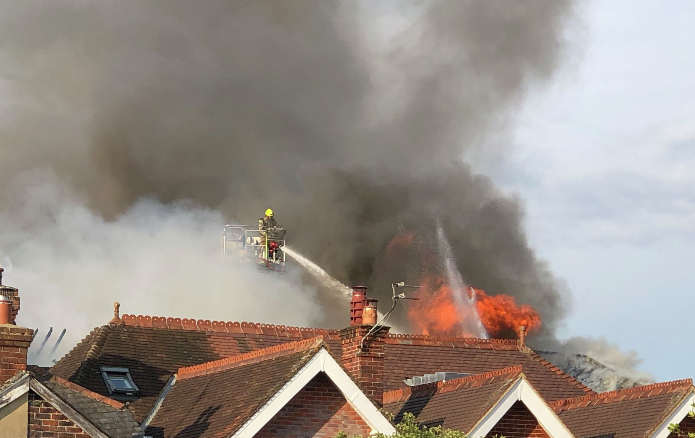 Eyewitnesses speak about the Lavant Street fire