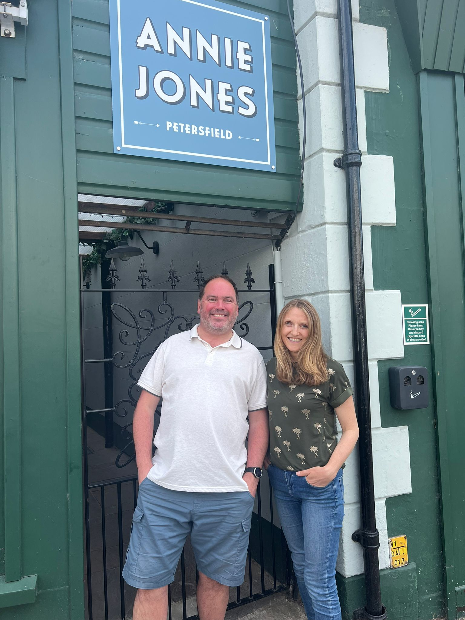 the P pod - Petersfield personalities show - June 5th 2023: Annie Jones re-opens