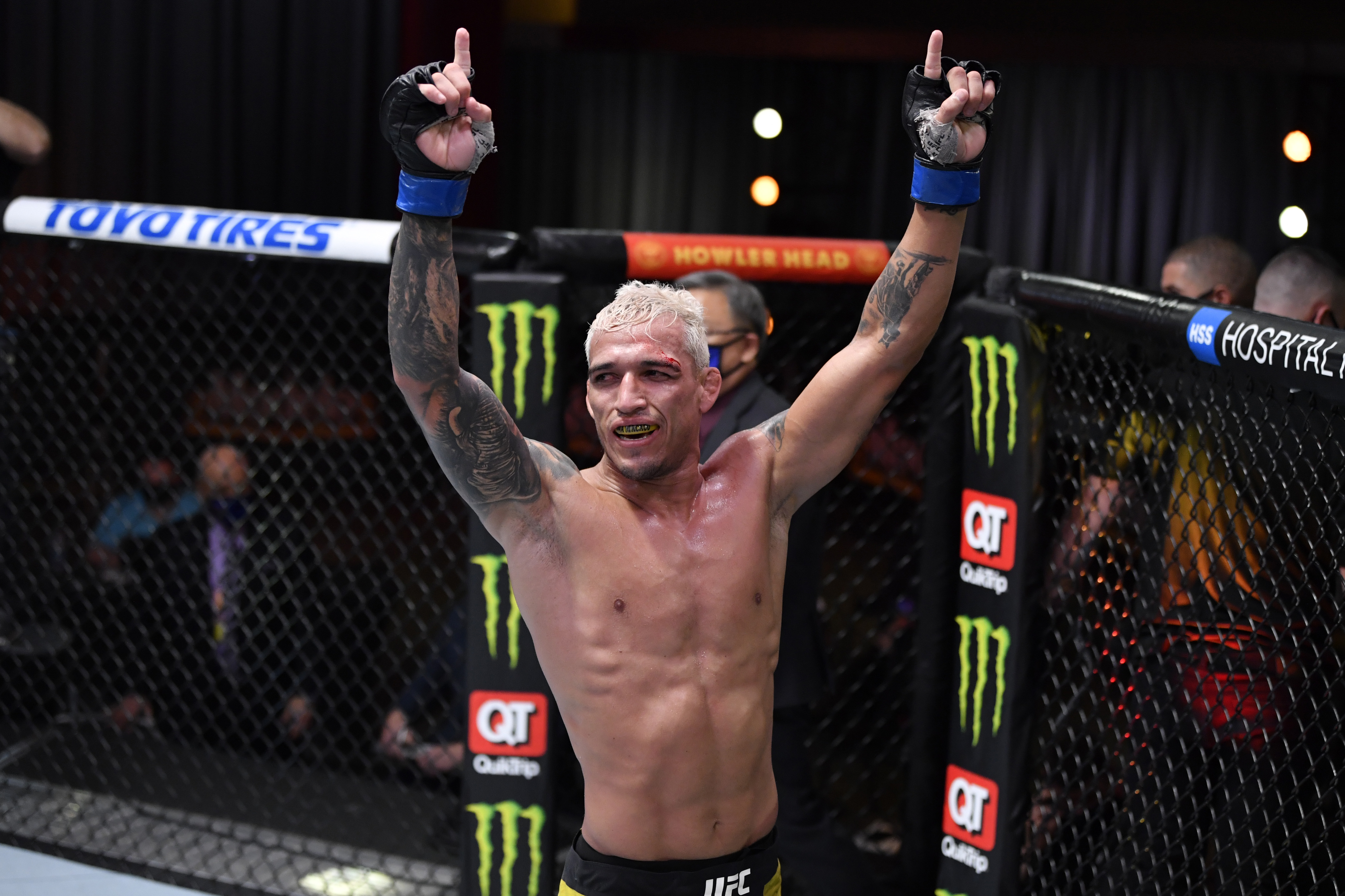 Mundo da Luta #113: Charles do Bronx revela bastidores de vitória sobre Tony Ferguson e drama de Deiveson Figueiredo no UFC 256 episode artwork