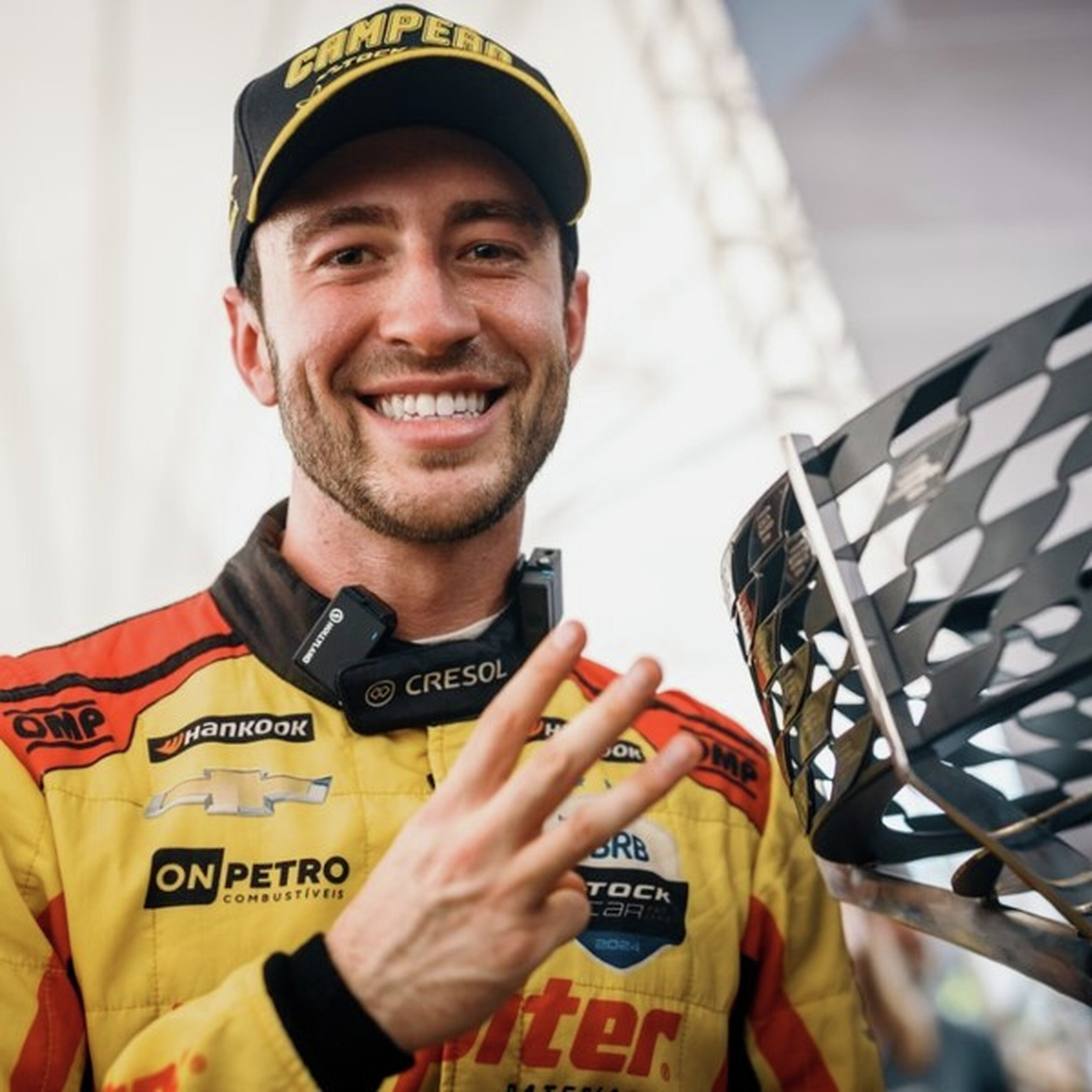 Na Ponta dos Dedos #233 - Gabriel Casagrande, tricampeão da Stock Car