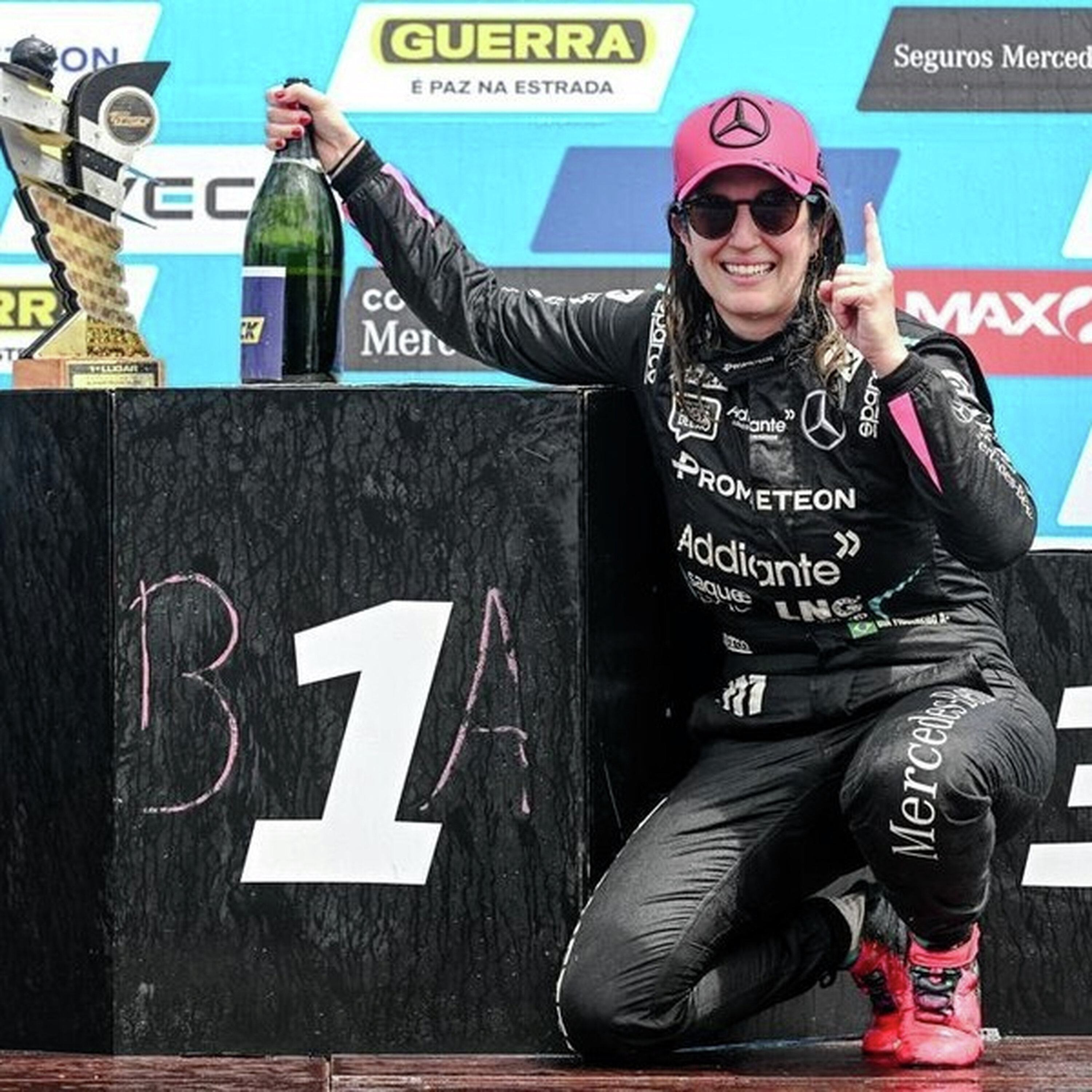 Na Ponta dos Dedos #264 – Entrevista com Bia Figueiredo e o GP do Azerbaijão de F1 Na Ponta dos Dedos #264 – Entrevista com Bia Figueiredo e o GP do Azerbaijão de F1