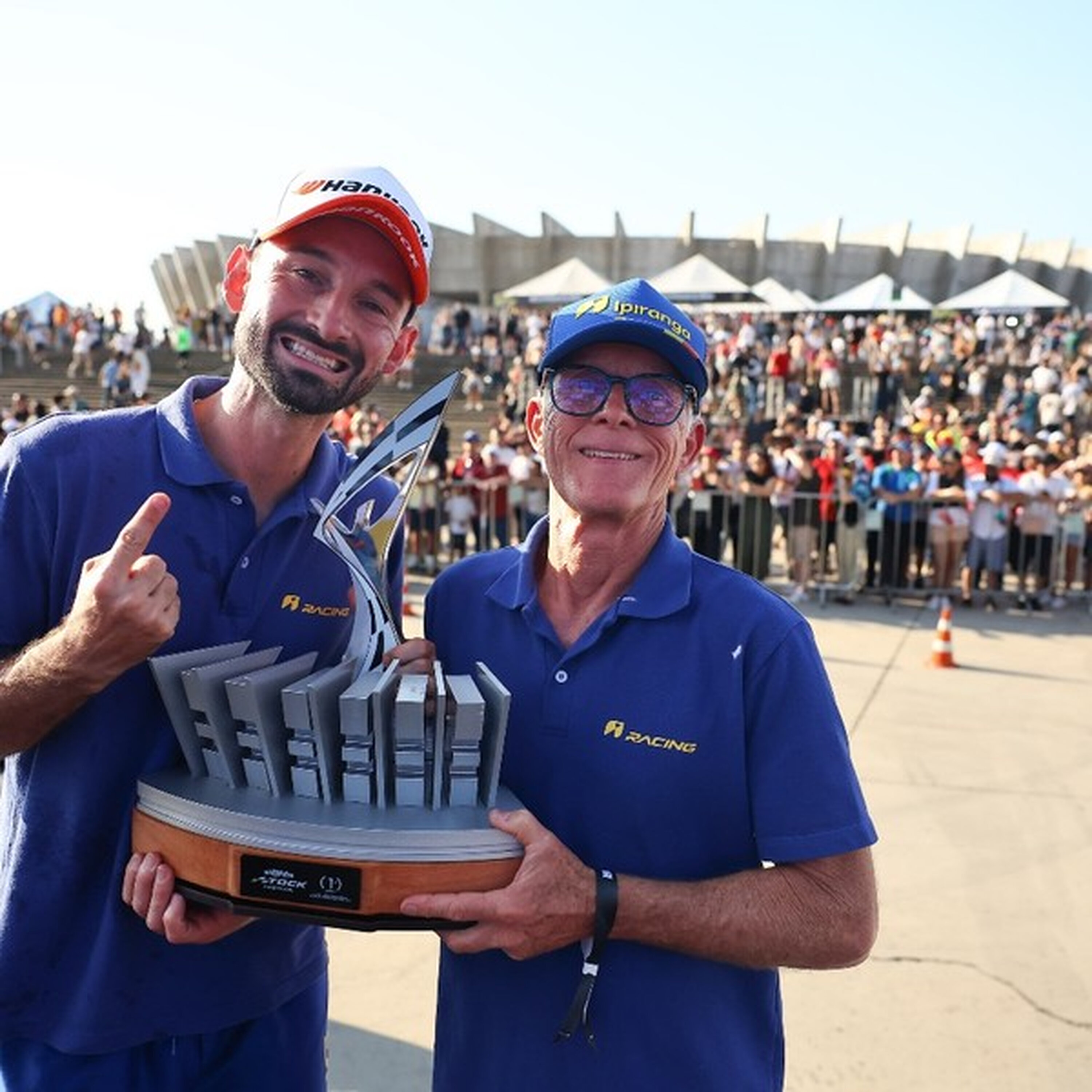 Na Ponta dos Dedos #241 – Oscar Piastri vence o GP do Bahrein de F1 e um papo com Guiga Gonçalves