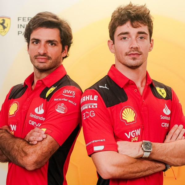 NA PONTA DOS DEDOS #181 (ENGLISH VERSION) - CHARLES LECLERC AND CARLOS SAINZ