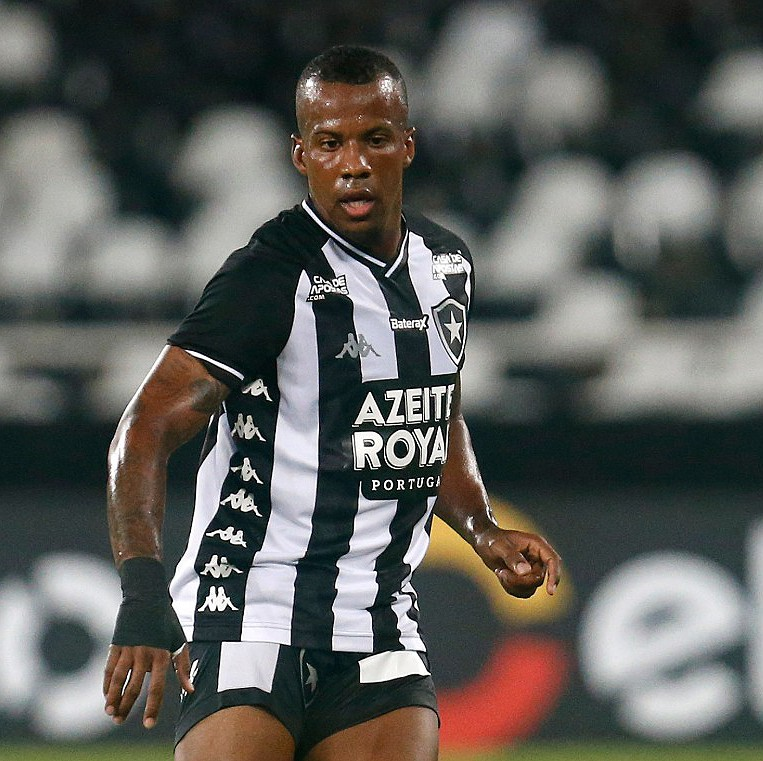 GE Botafogo #56 com Guilherme Santos - Jogador conta como mudou de posição e lembra trajetória difícil de vida episode artwork