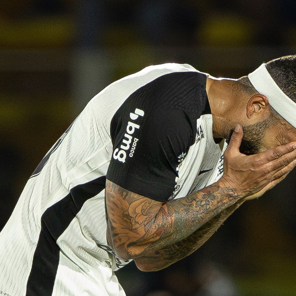 GE Corinthians #460 - Cavadinha de Memphis dá errado, e Timão perde mais uma no Brasileirão 