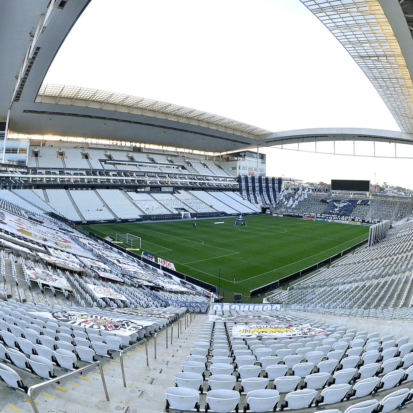 Dinheiro em Jogo #70 - Neo Química Arena: números e explicações sobre os naming rights do estádio do Corinthians episode artwork