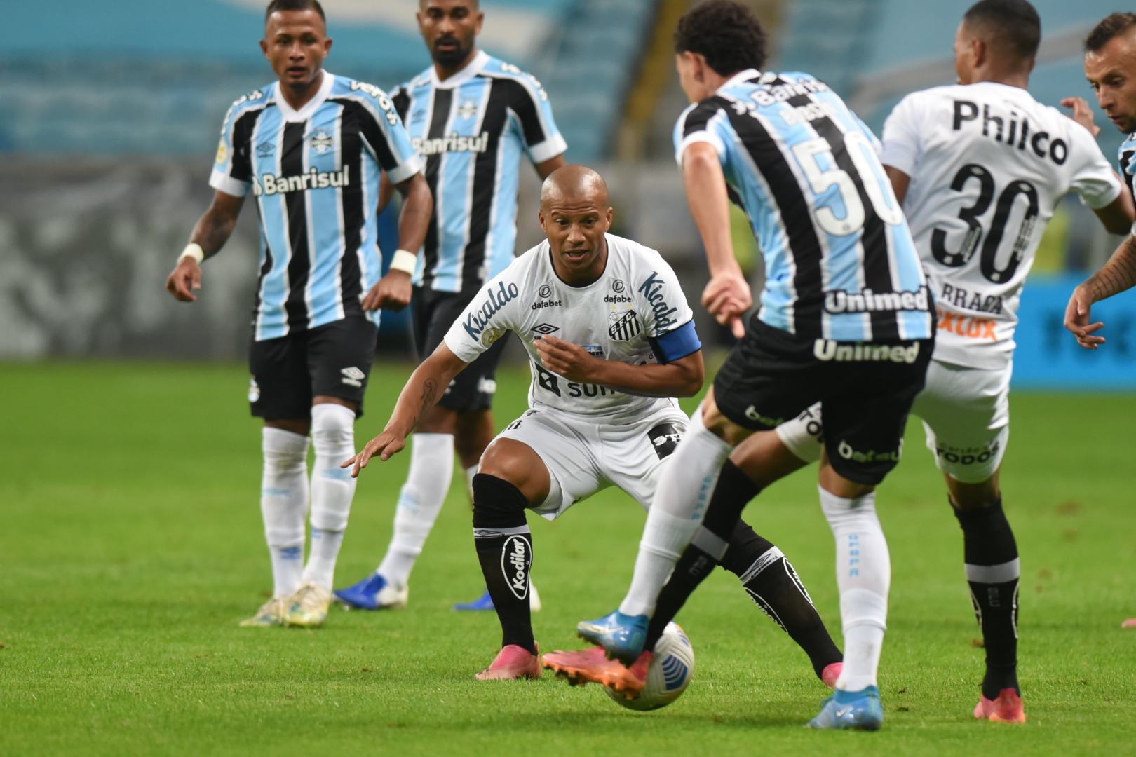 GE Santos #140 - O Peixe mostra que sabe competir, Sánchez volta com tudo e Diniz ganha boas dores de cabeça episode artwork