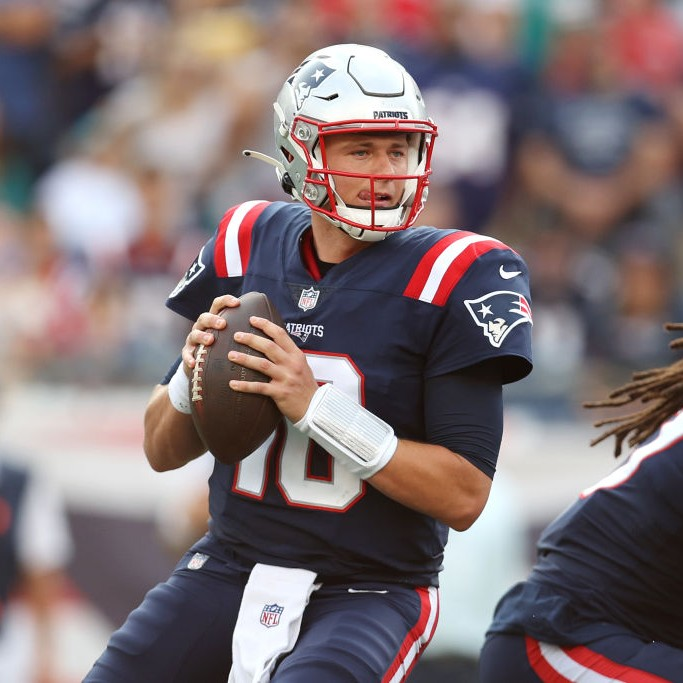 PRIMEIRA DESCIDA #102 - A ascensão dos Patriots, a "volta" dos Chiefs e a loucura que se tornou a NFL episode artwork