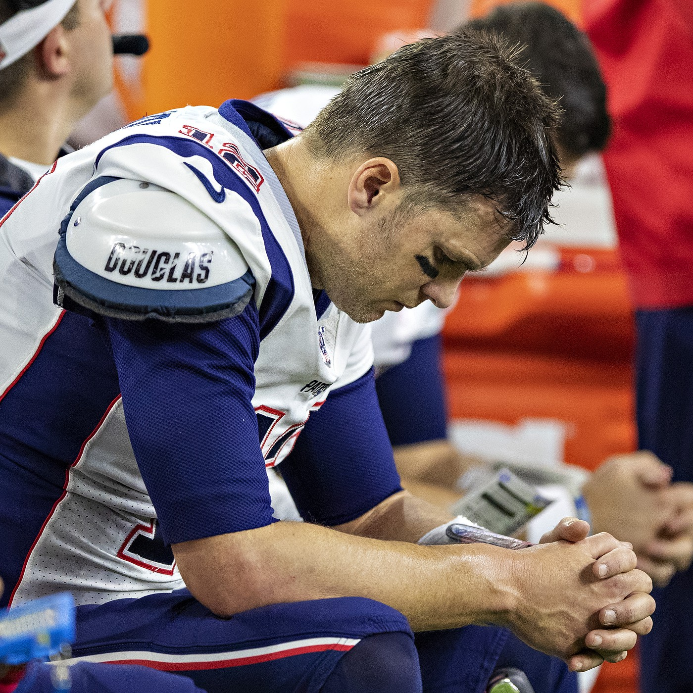 Primeira Descida #16 - O que acontece com Tom Brady? Analisamos a má fase do astro e o jogão Ravens x 49ers episode artwork
