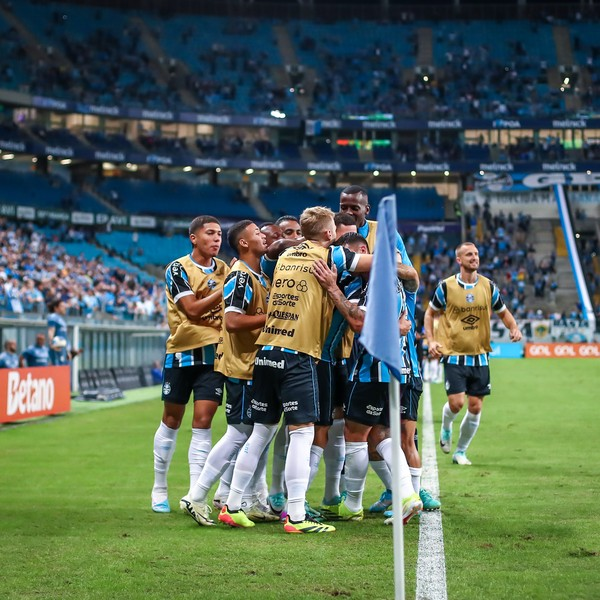 GE Grêmio 288 - Rafael Cabral e Edenilson acrescentam? E a boa vitória sobre o Athletico