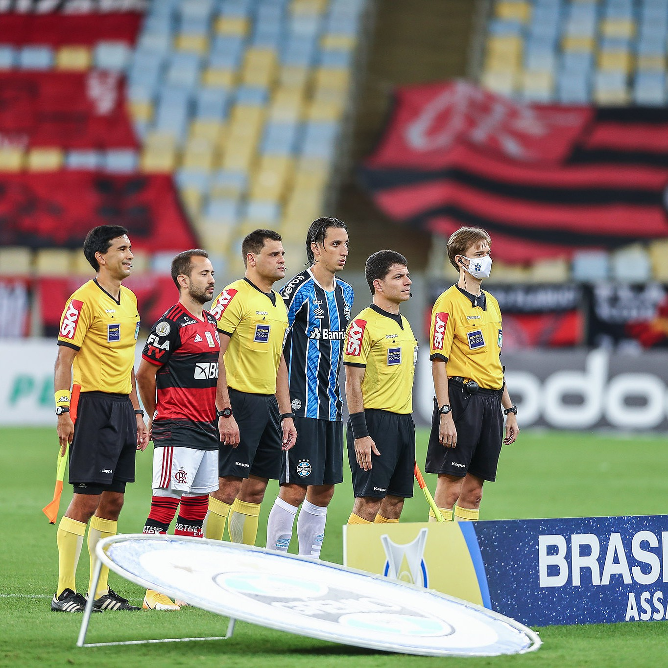 GE Grêmio #40 - A "empatite" no início do Brasileirão e as chegadas de Robinho e Everton episode artwork