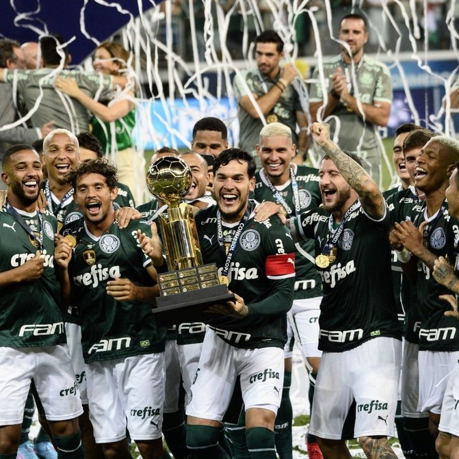 A Mesa #147 – O maior Palmeiras de todos os tempos? E por que o Inter protagonizou um vexame histórico na Copa do Brasil? 