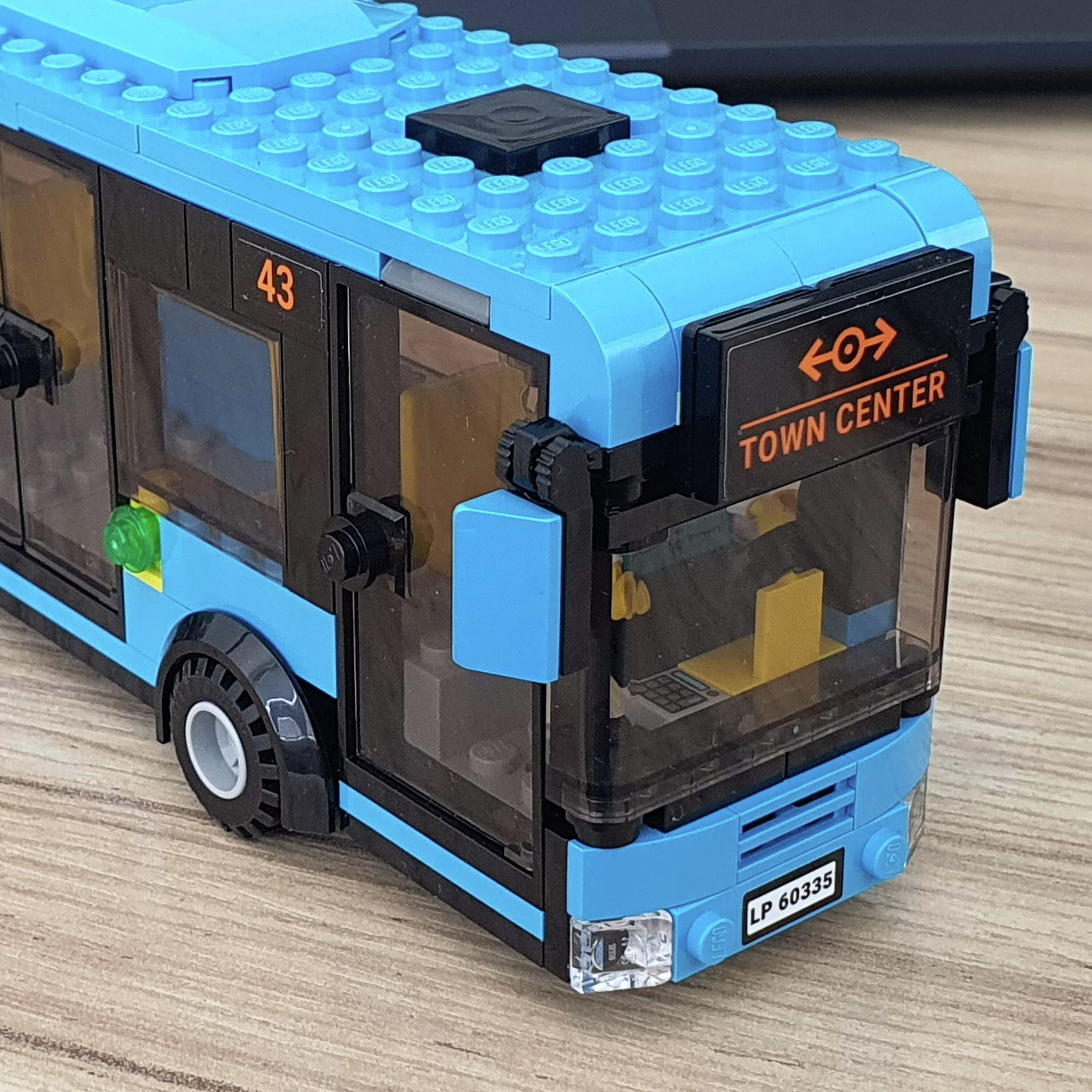 E2: Autobus č. 43 - smer Stuttgart