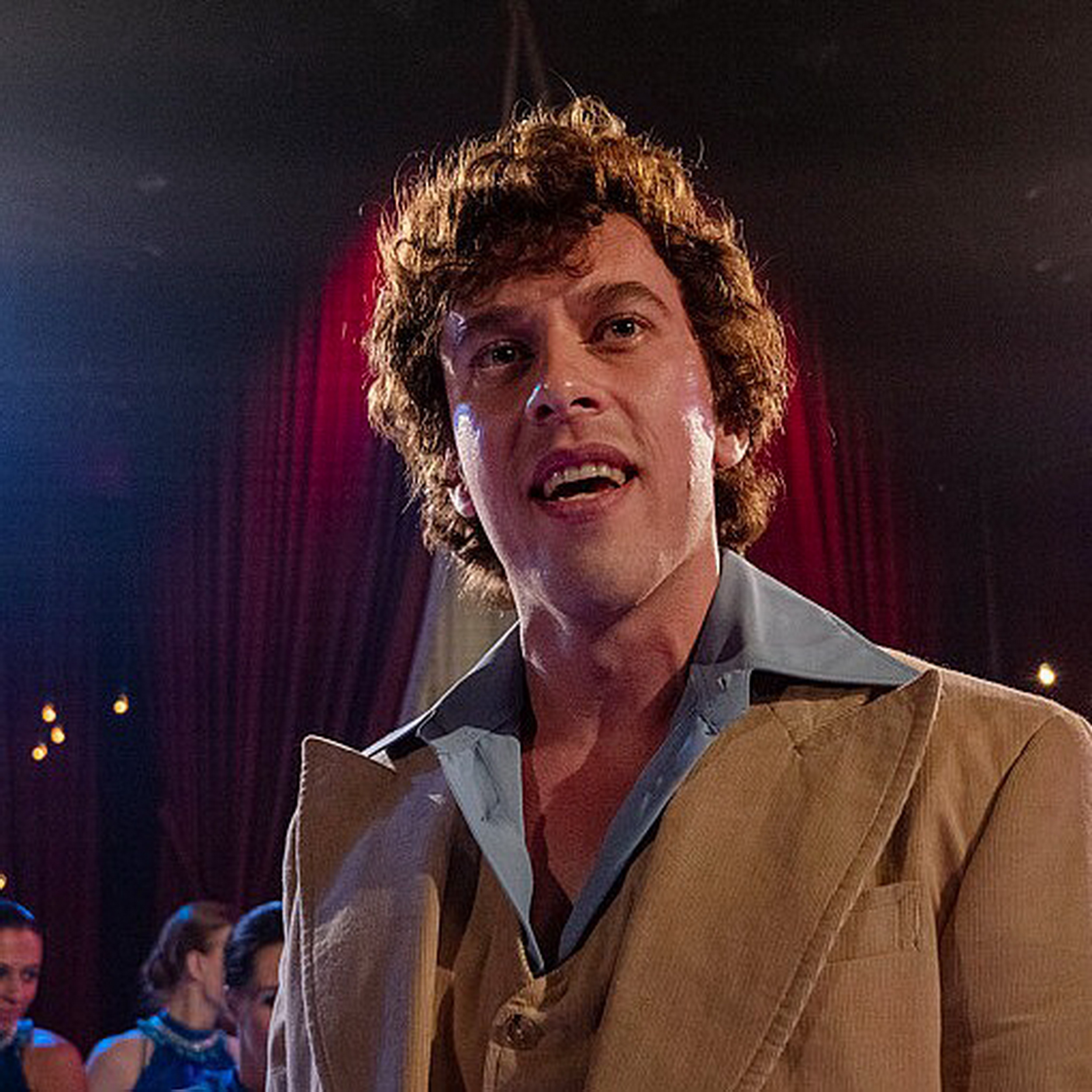 Duchoň nie je lacnou videoklipovou estrádou. Ponúka dôležitý a stále aktuálny politický rozmer