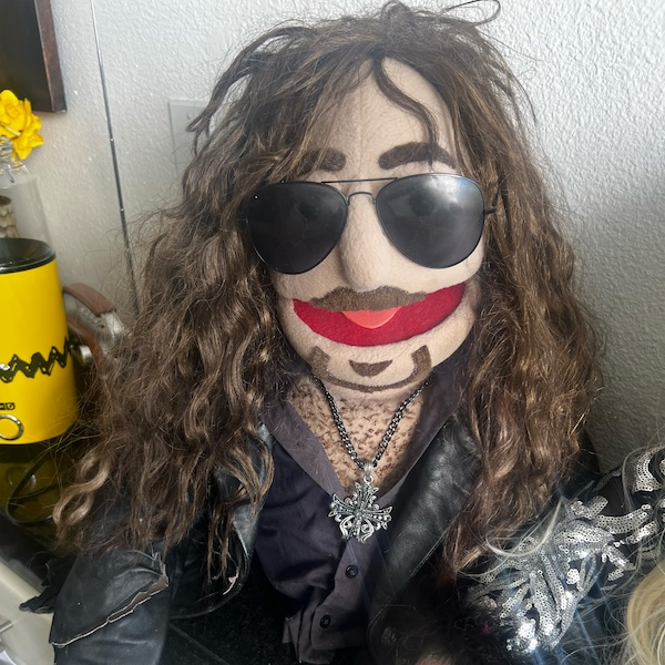 The Official Adventures in Odyssey Podcast - Licorice, dolphins, and old jelly beans: Jess Harnell answers your Totally Random Questions!