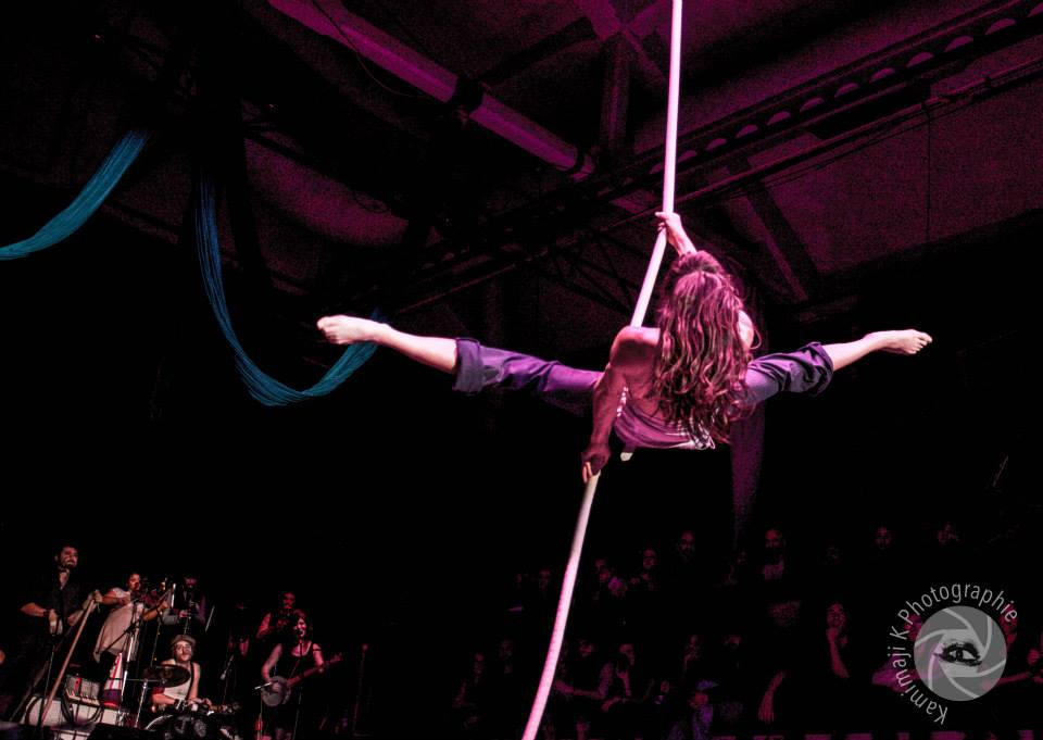 Spectacle de cirque au show de la Rentrée