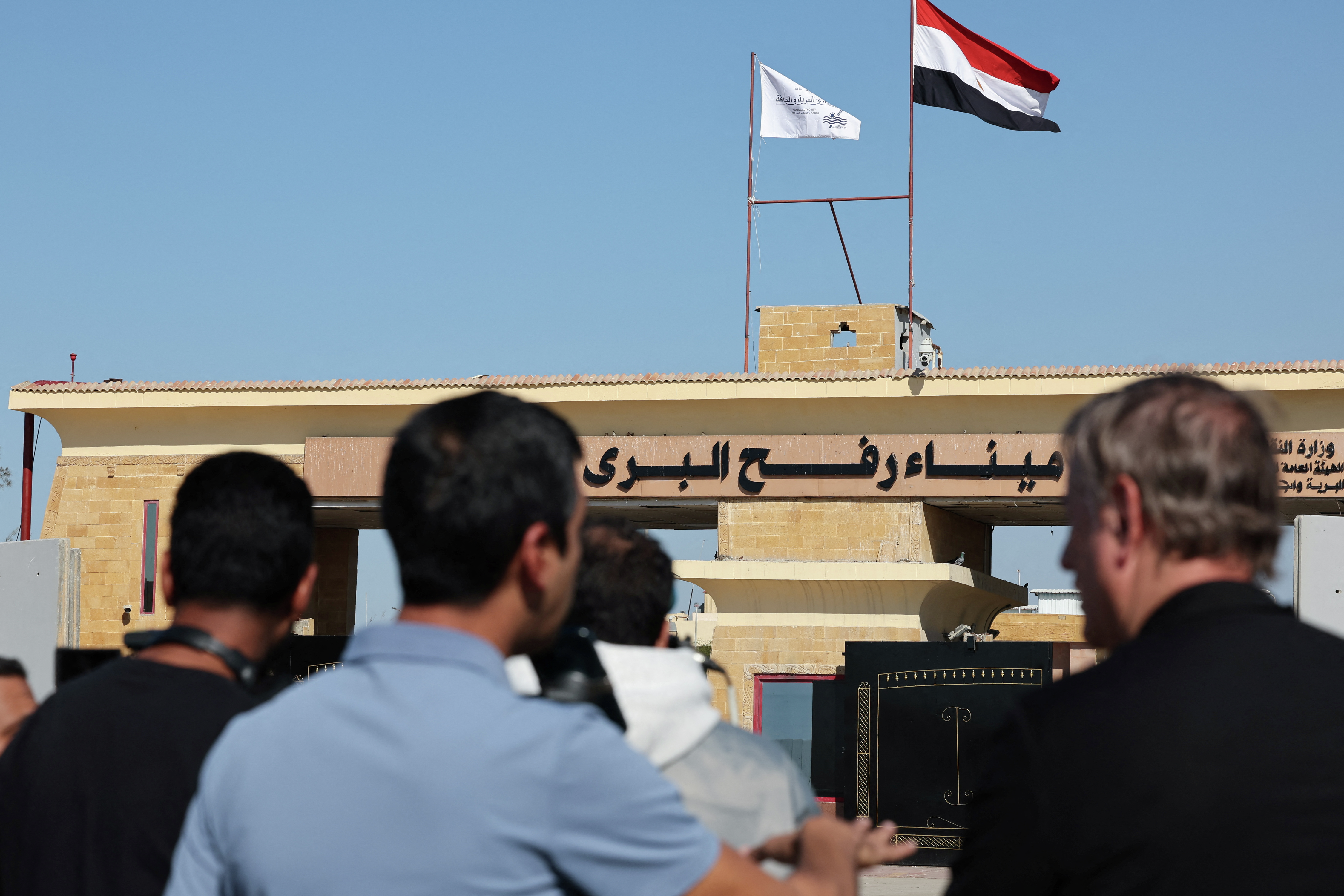 מעבר רפיח נפתח מחדש לתנועת עזתים