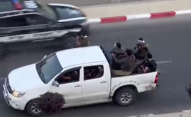 בחזרה לקולות של תחילת השבת השחורה