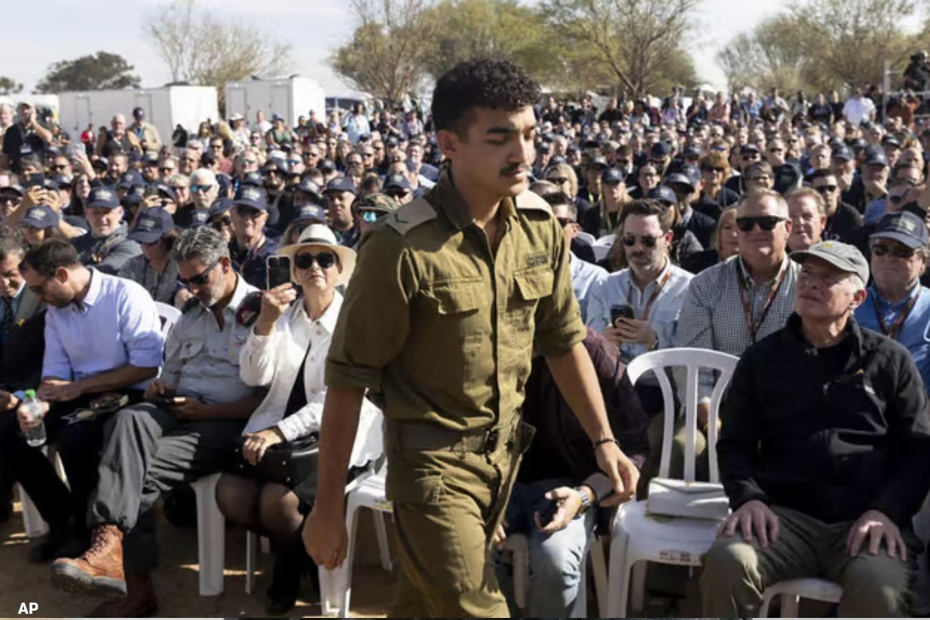 סבתו של עידן אכלסנדר: "שמחים וגאים שחזר לצה"ל"