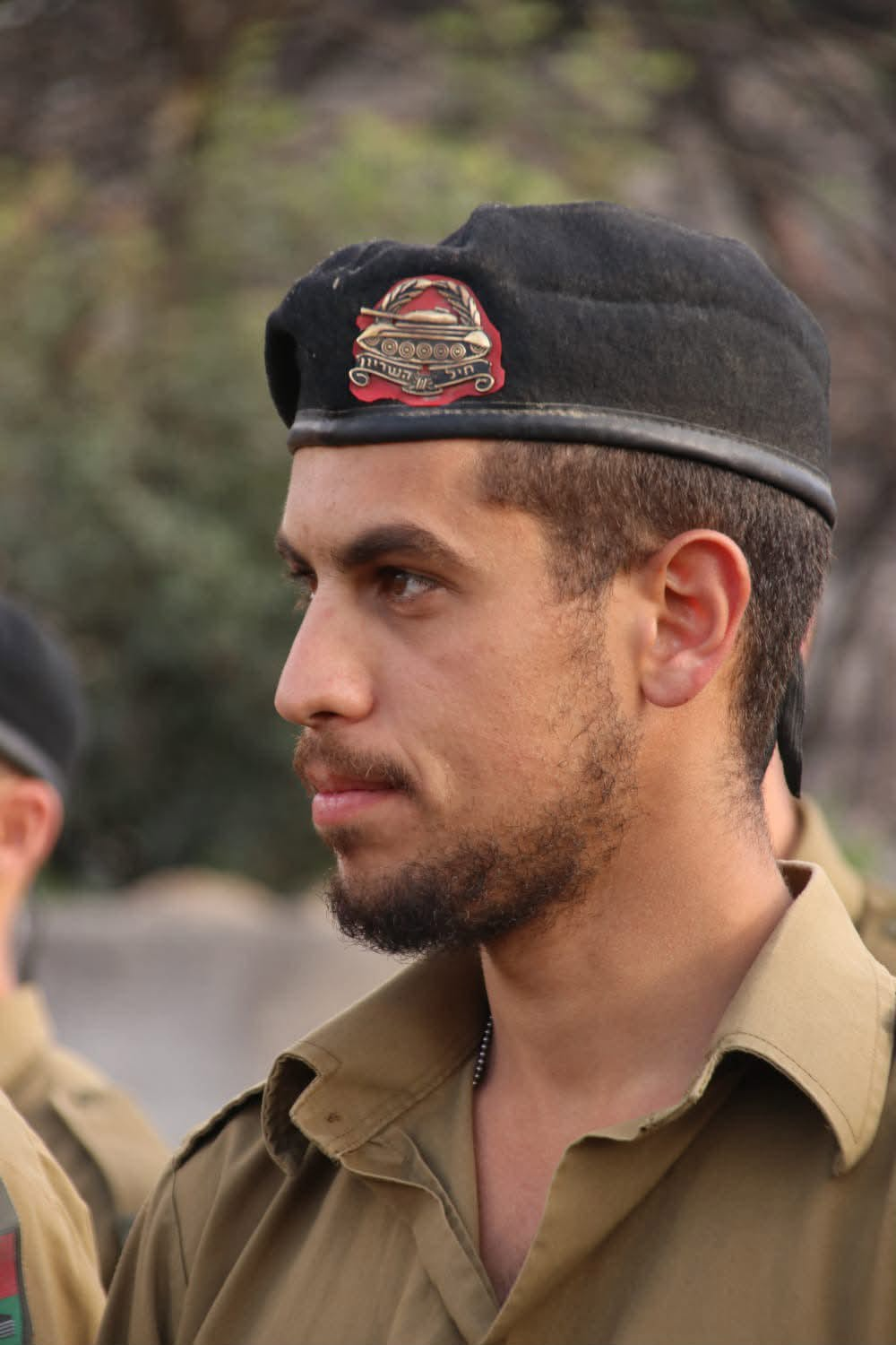 "שעה ורבע לפני התקרית קיבלתי ממנו הודעה - 'יש סיכוי שאחזור הביתה בראשון'" episode artwork
