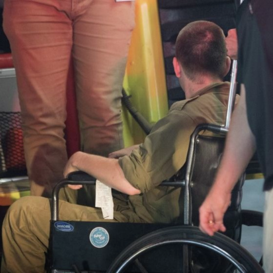 הועבר חוק הגבלת שכר הטרחה שניתן לגבות מנכי צה"ל episode artwork