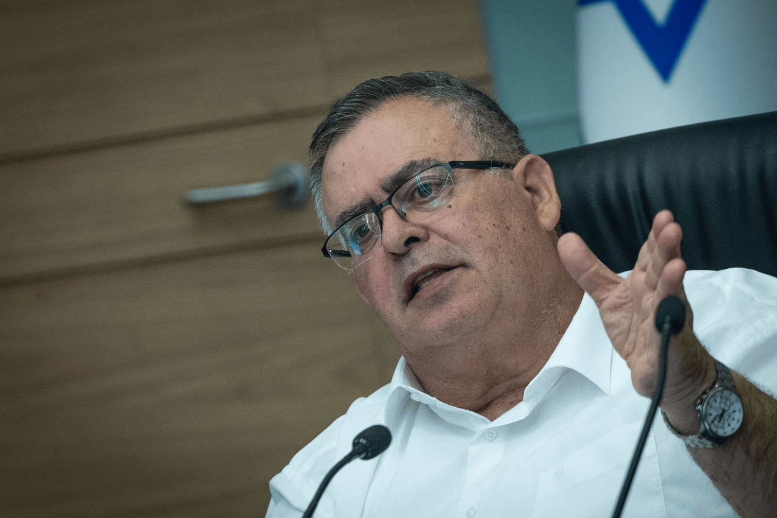 עתירת נתניהו לביהמ"ש המחוזי? "סיכוי קטן שתתקבל" episode artwork