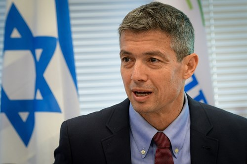 השר הנדל: "במערב מבינים היטב למה הפלסטינים מסרבים לחקירה משותפת"